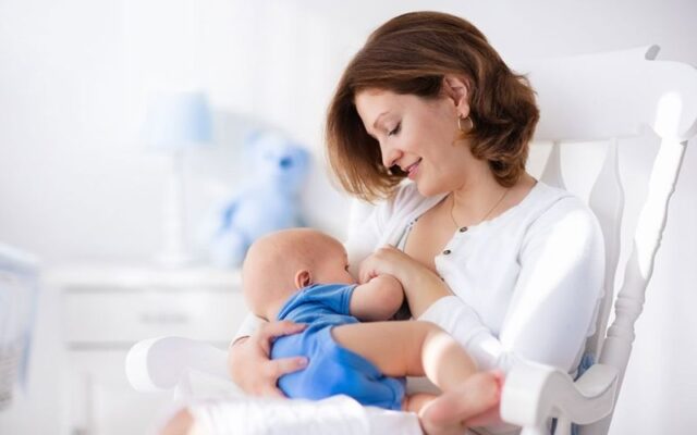 13 cách tăng tiết sữa mẹ