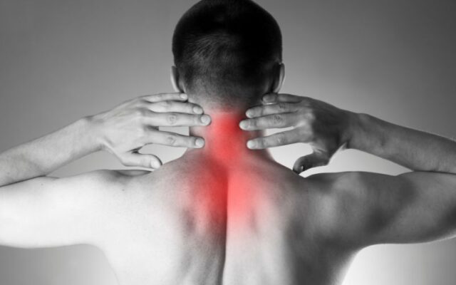4 phương pháp làm chấm dứt đau cổ vai gáy